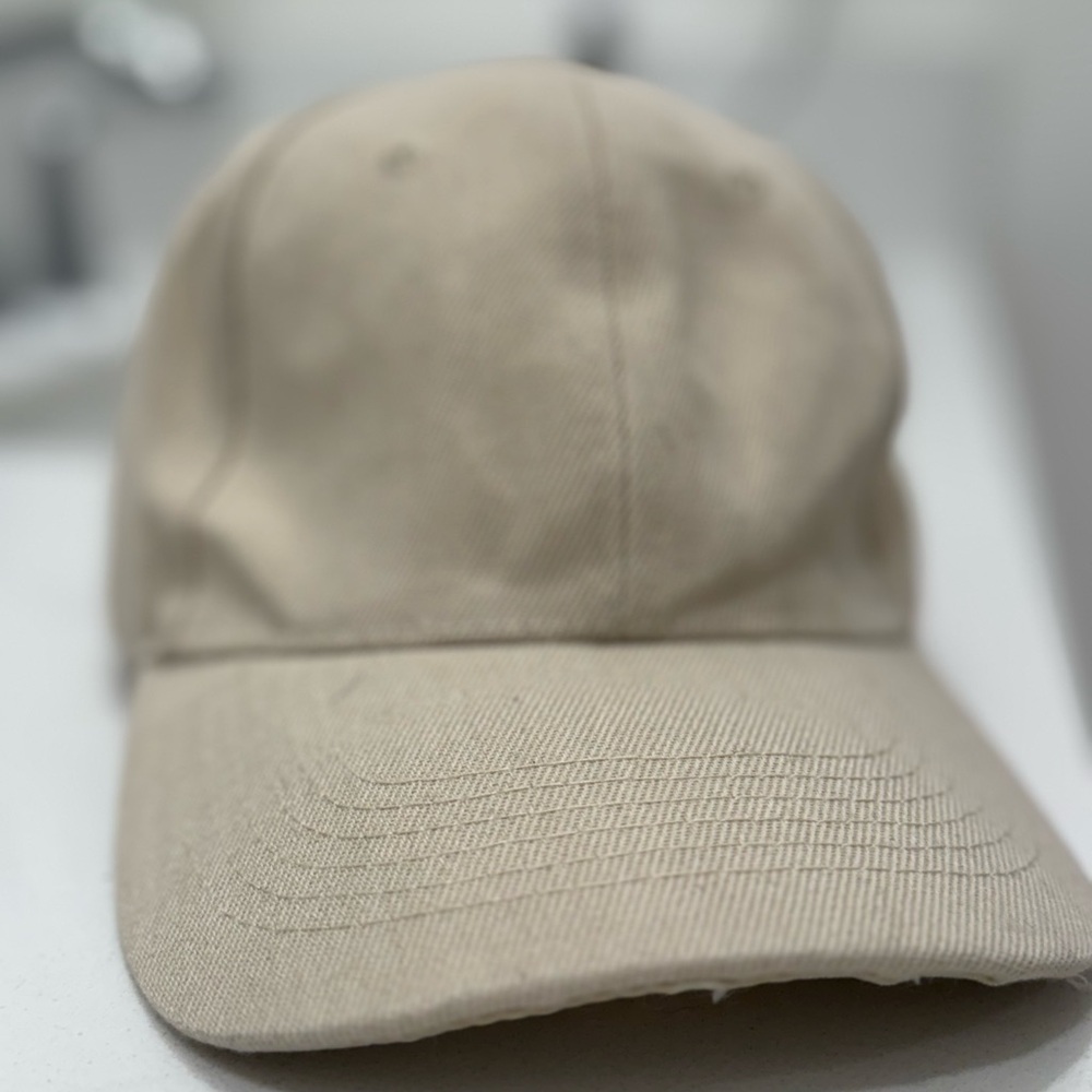 SHEIN Cap Set of 3! Black, beige and white